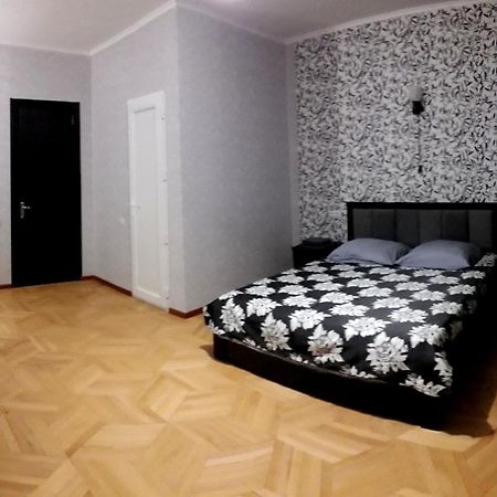 Отель Gnt+ Тбилиси Экстерьер фото